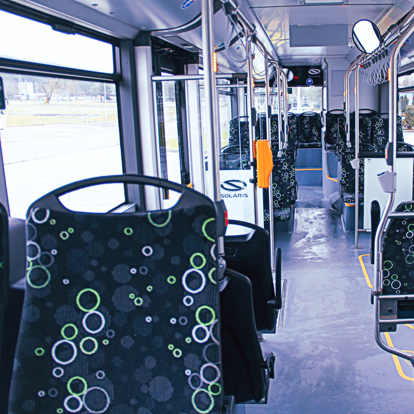 Wnętrze hybrydowego autobusu MZK w Tomaszowie Mazowieckim